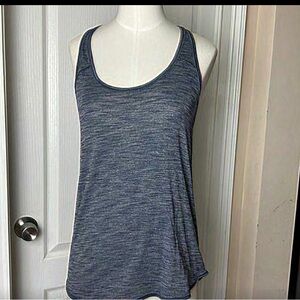 ‎LULULEMON work out top
